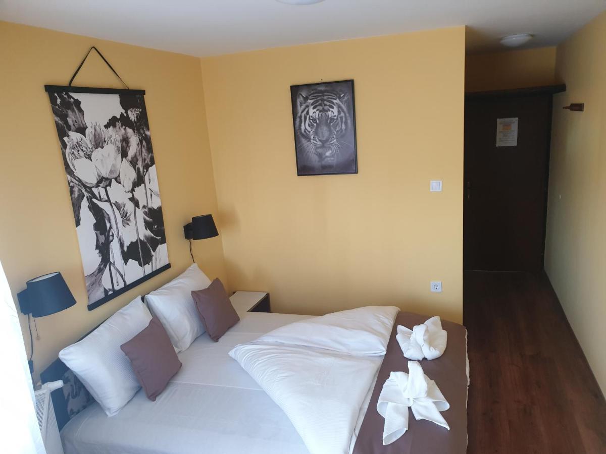 Anda Vendeghaz Hotel Harkany Ngoại thất bức ảnh