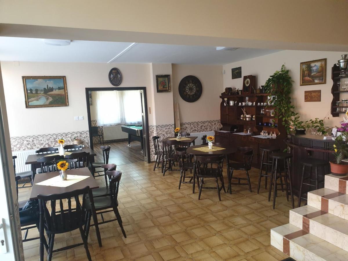 Anda Vendeghaz Hotel Harkany Ngoại thất bức ảnh