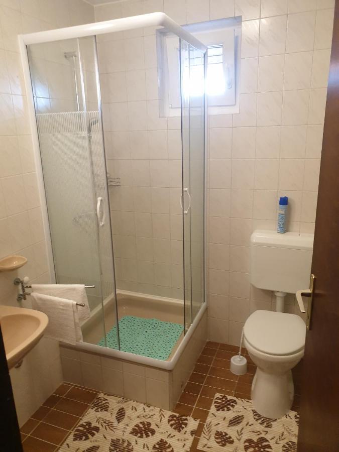 Anda Vendeghaz Hotel Harkany Ngoại thất bức ảnh