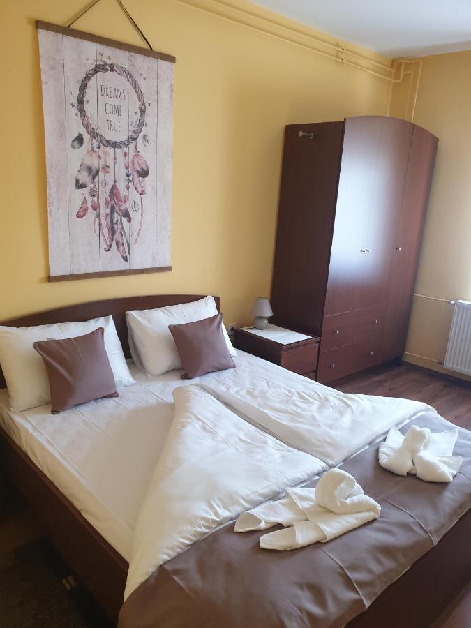 Anda Vendeghaz Hotel Harkany Ngoại thất bức ảnh